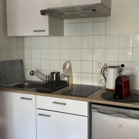 Lägenhet Charming For Two With Balcony In *