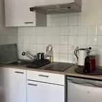 아파트 Charming For Two With Balcony In *