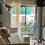 Charming For Two With Balcony In * 앙티브