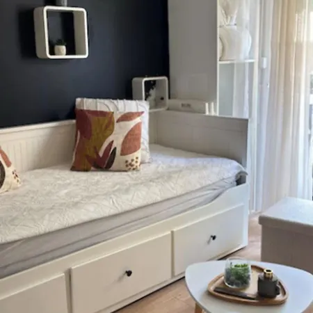 Charming For Two With Balcony In 公寓 昂蒂布