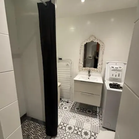 Charming For Two With Balcony In Appartamento *