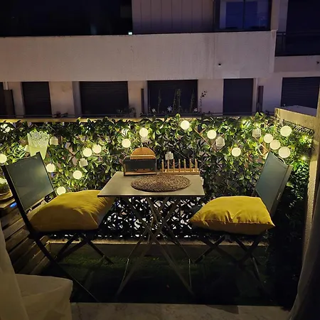 Appartamento Charming For Two With Balcony In Antibes