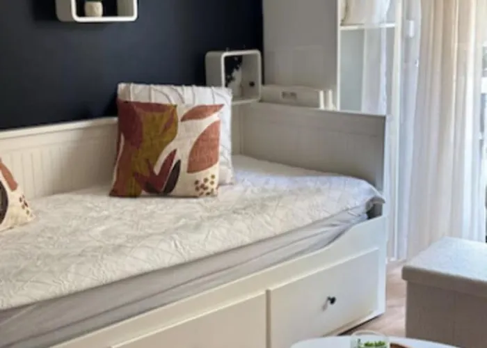 Charming For Two With Balcony In Apartman Antibes